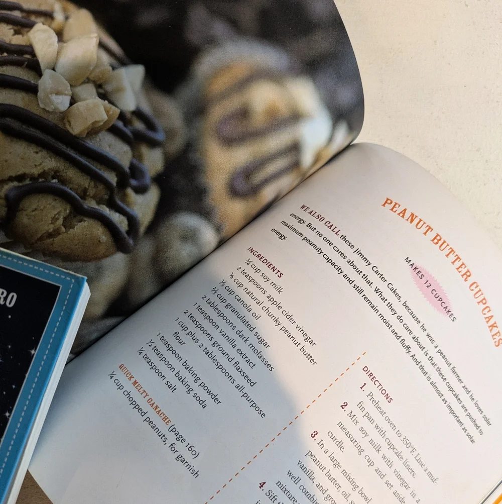 Vegan Cookies and Cupcakes Recipe Books